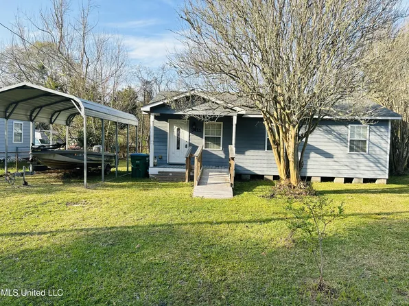 3411 Douglas Ave, Pascagoula, MS 39581