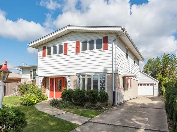 7700 Palma Ln, Morton Grove, IL 60053