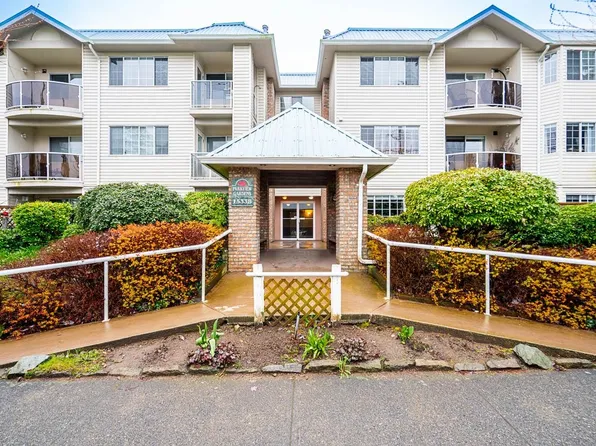 15338 18th Ave #303, Surrey, BC V4A 1W8