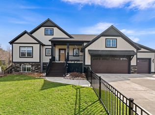 489 S Union St, Douglas, MI 49406