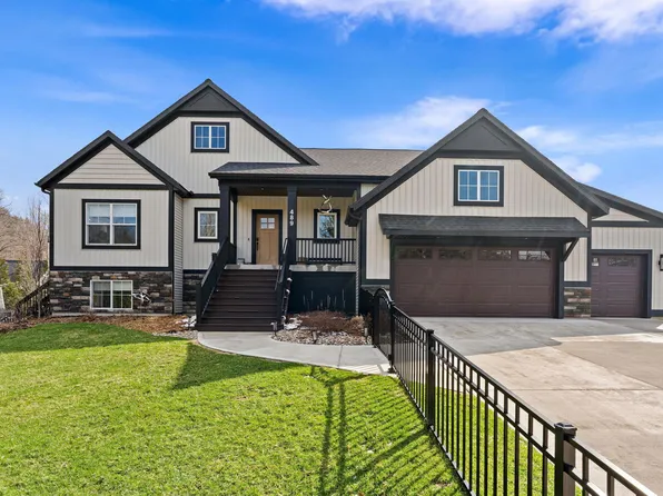 489 S Union St, Douglas, MI 49406