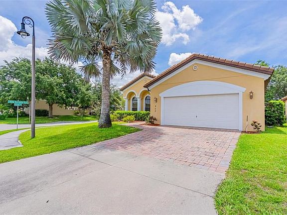 2nd image of 403 Villa Sorrento Cir