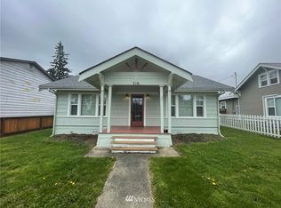516 W 4th St, Port Angeles, WA 98362