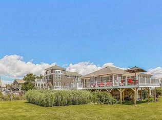 4 Maplewood Ave, Westerly, RI 02891