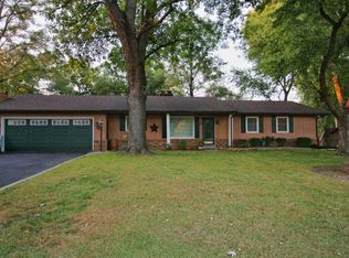 725 Troy Rd, Collinsville, IL 62234