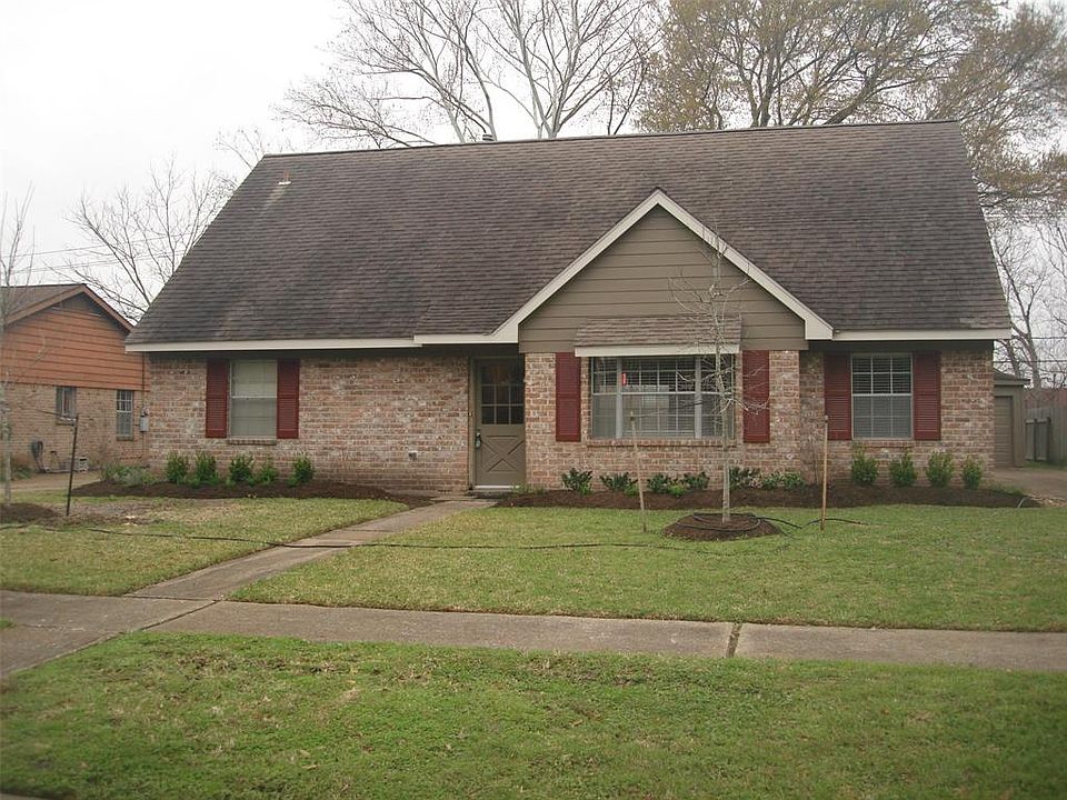 2nd image of 1922 Ashford Hollow Ln