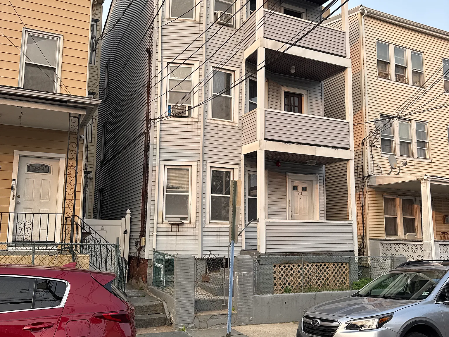 3 bed, 1100 sqft, $2,300 — Photo 1