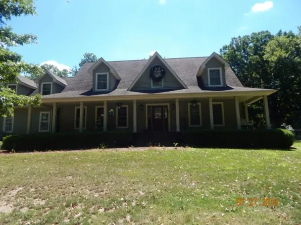 28 Pondview Dr, Middletown, NY 10941