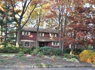 125 Connolly Dr, Milltown, NJ 08850