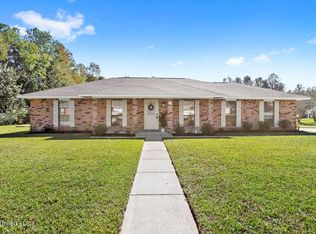 4 Heatherwood Dr, Gulfport, MS 39503