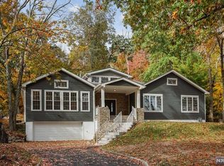 768 Orangeburgh Rd, River Vale, NJ 07675