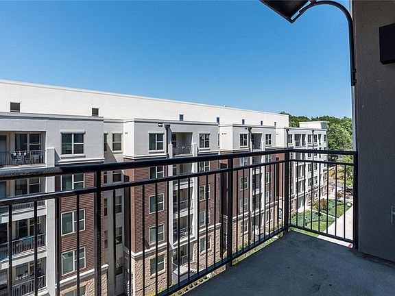5th image of 401 W Watson St APT 506