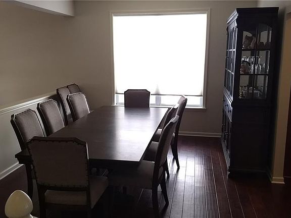 3rd image of 6105 Golden Eagle Dr