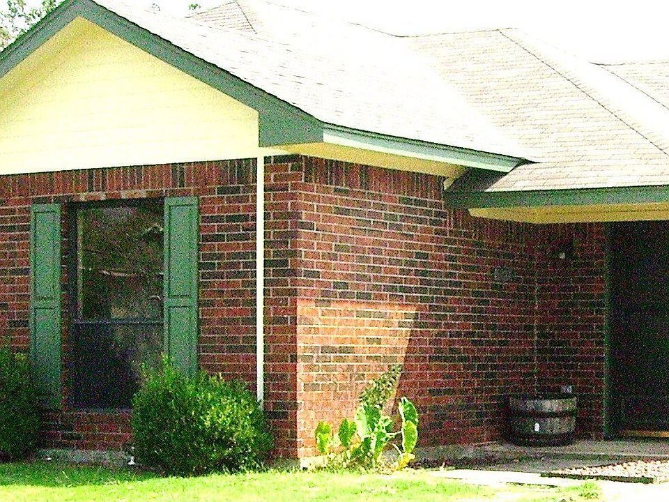 1st image of 701 Loganwood Dr