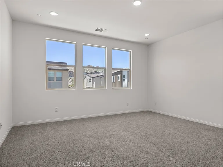 27448 Pioneer Ct — Photo 27