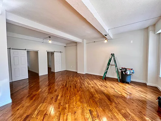 Rented by City Connections Realty | media 8