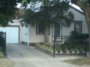 3031 Carpenter Ave, Racine, WI 53403