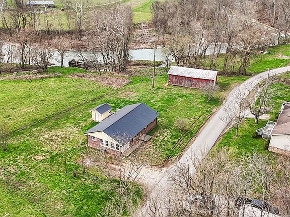 2nd image of 519 Abners Mill Rd