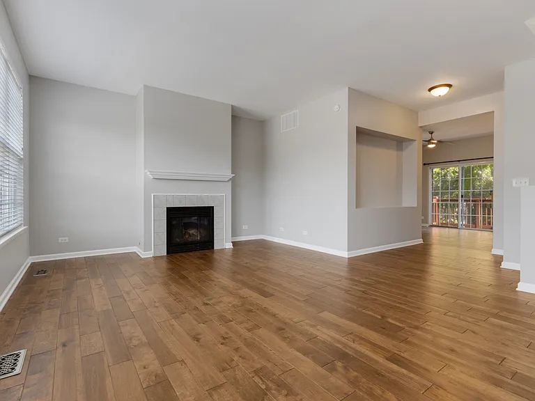 2255 Hudson Cir #2255 — Photo 4