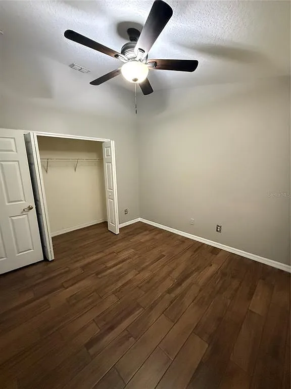 3 bed, 2.0 bath, 1715 sqft, $1,995 — Photo 4