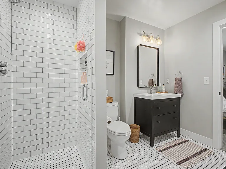 1371 Raleigh St — Photo 33