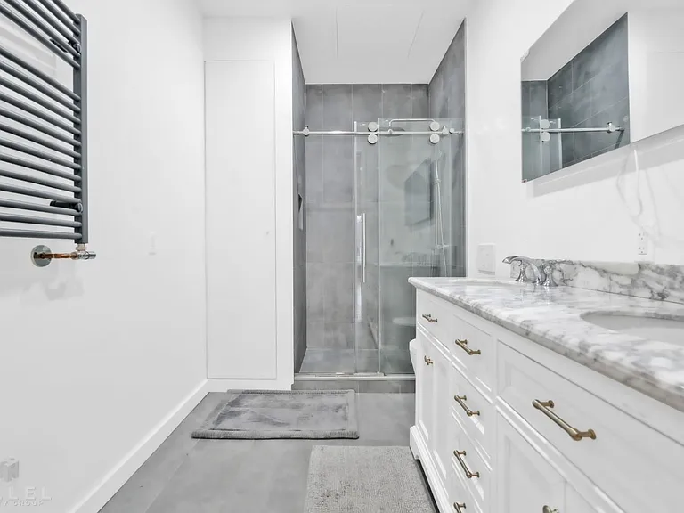 729 Chauncey St #2A — Photo 12
