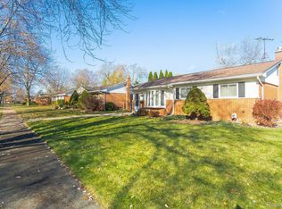 529 Rewold Dr, Rochester, MI 48307