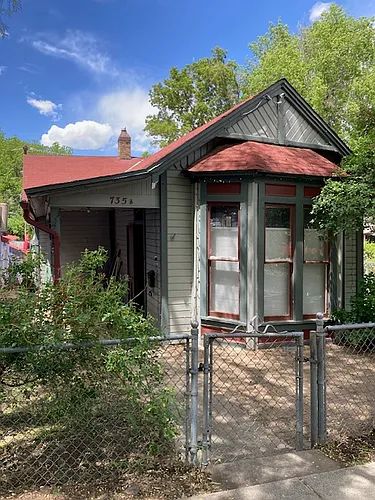 735 Bennett Ave #B Photo 1