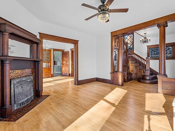 14th image of this home