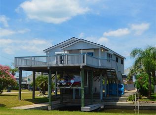 22213 Lampasas Dr, Galveston, TX 77554