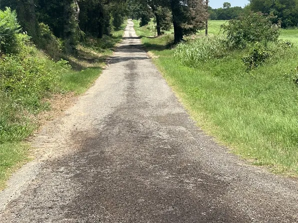 3 County Road 3358, Saltillo, TX 75478