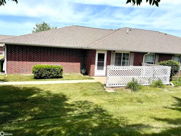 1811 E Maple Grove Ln, Mount Pleasant, IA 52641