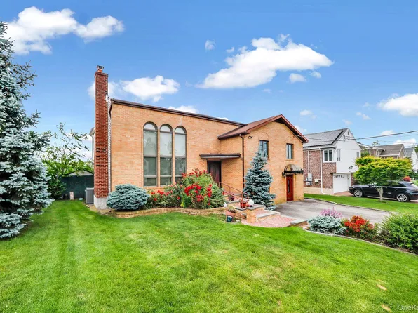 3420 Woodward Street, Oceanside, NY 11572