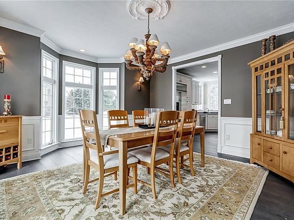 4th image of 903 Black Oak Ct