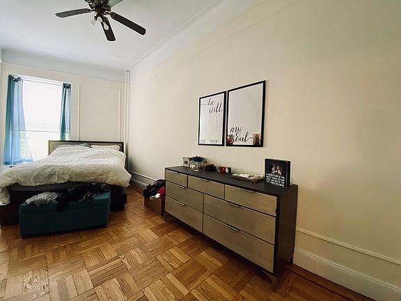 5th image of 12 W 76th St APT 4F