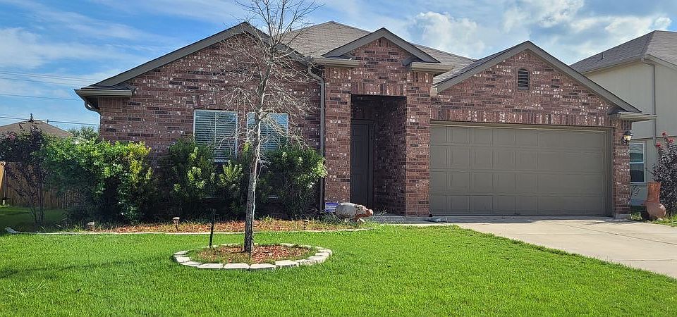 1st image of 314 Foxglove Dr