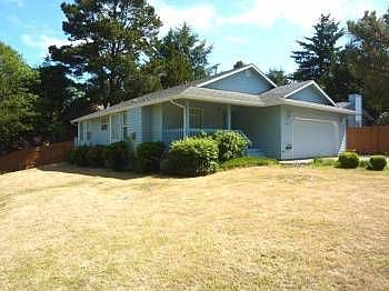 2nd image of 3310 SE 34th Ct