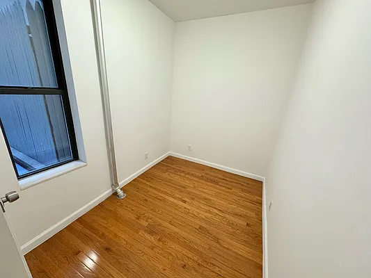 Rented by GreenVill Real Estate LLC | media 42