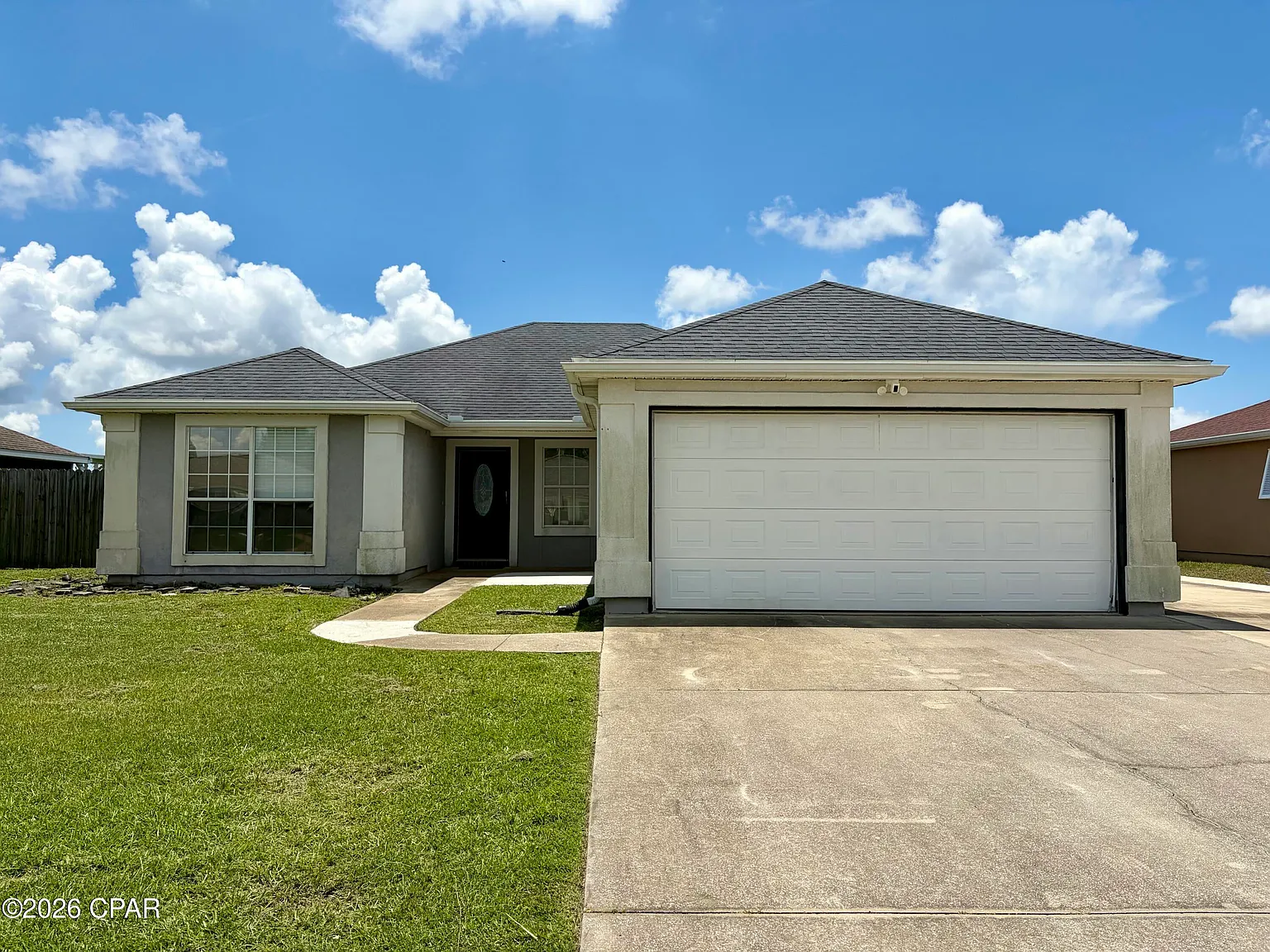 3 bed, 1410 sqft, $2,000 — Photo 1