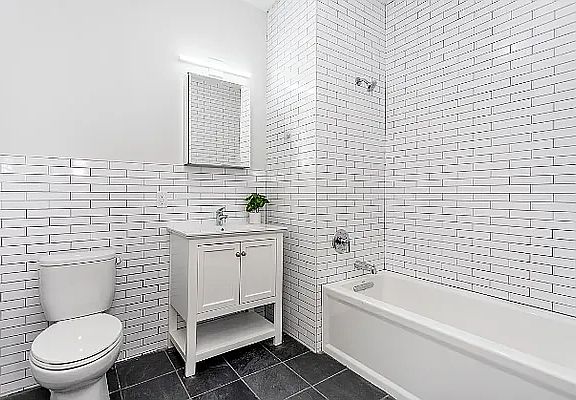 3rd image of 949 Bergen St #211
