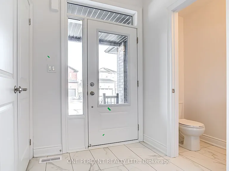 24 Autumn Dr — Photo 2