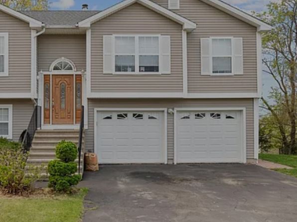 13 Woodcrest Dr