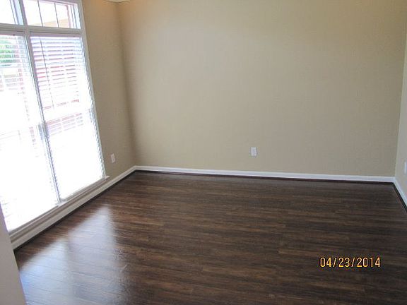2nd image of 5544 Chatham Woods Dr