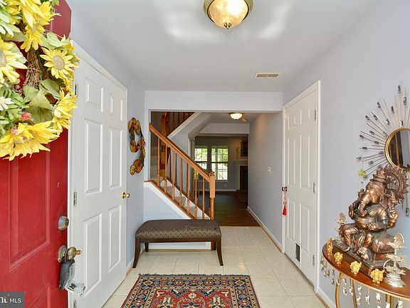 3rd image of 6312 Meadow Glade Ln