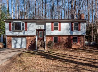 2154 Harpoon Dr, Stafford, VA 22554
