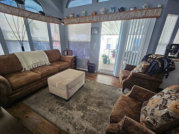 5th image of 8700 E University Dr #806