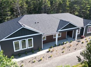 701 Shoreview Dr N, Long Beach, WA