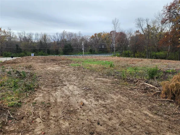 765 Koch Rd, O'Fallon, MO 63366