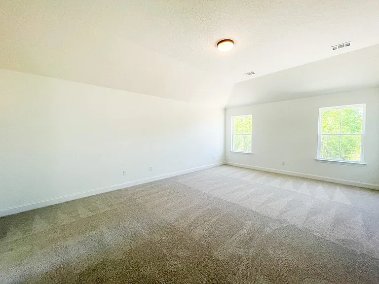 549 Meloney Dr — Photo 17