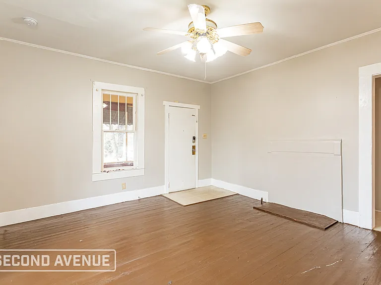 3401 Hickory Ave SW — Photo 4